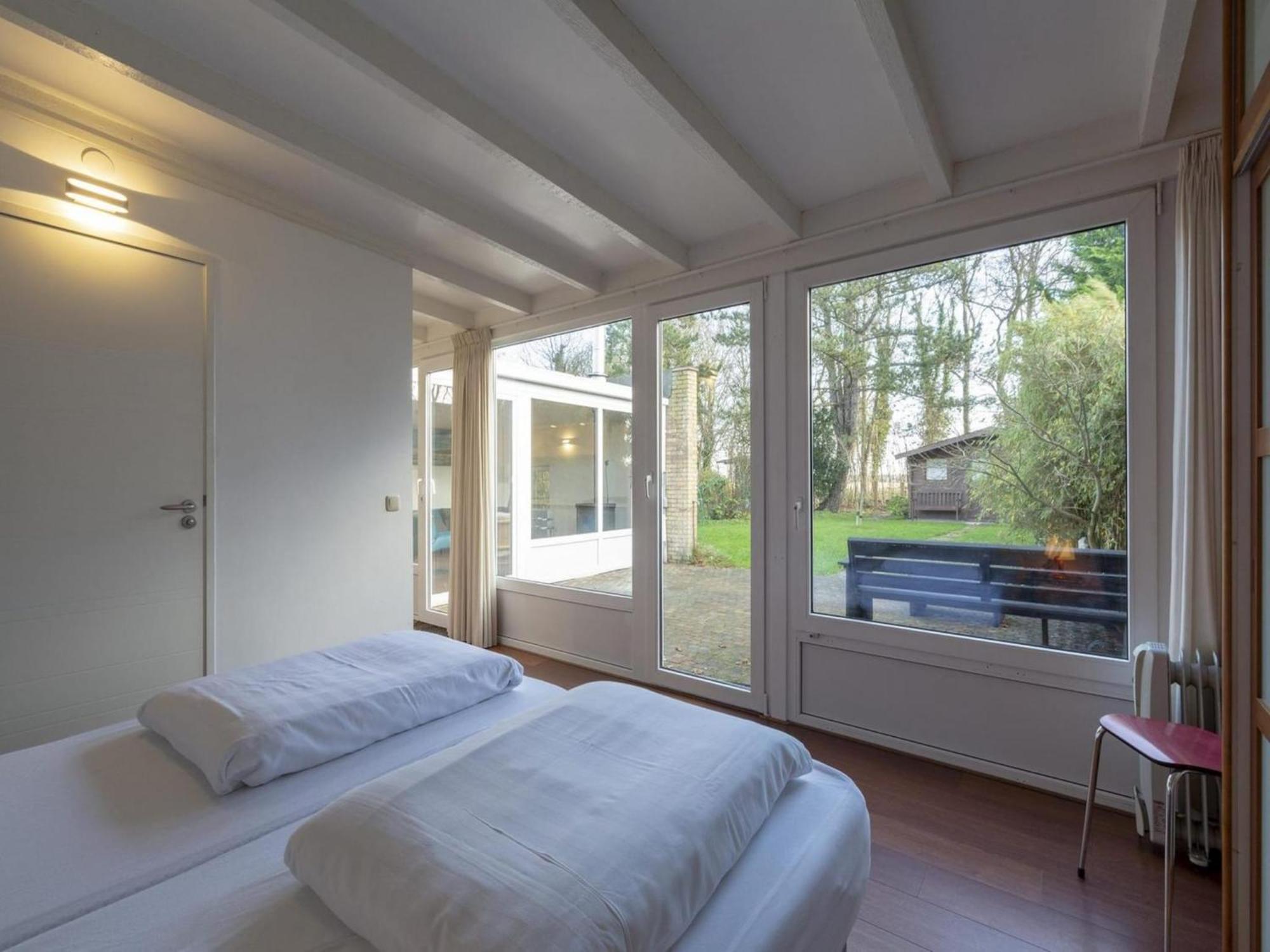 Gorgeous Bungalow For 2Pers At Duinland Sint Maartensvlotbrug Exterior foto